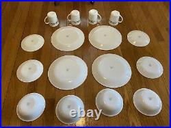 16 Pieces Vintage Corning Corelle White Vein Winter Holly Days 4 Place Settings