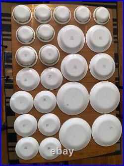 Corelle Spring Blossom Crazy Daisy Dinnerware Vintage 29 Pieces (As-Is)