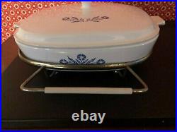 Corning Ware blue cornflower Casserole Vintage With white Lid Pre-Owned