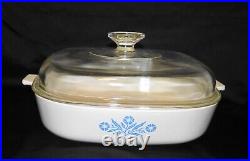 Corning cornflower blue 2 Quart Square Casserole with Lid