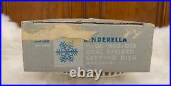 NIB Vintage Pyrex White withTurquoise Snowflake Divided Casserole withLid (1.5 QT)