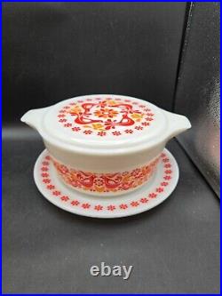 Pyrex Penn Dutch Friendship Promo 475-B Casserole, Lid 25-C & Underplate 795-3