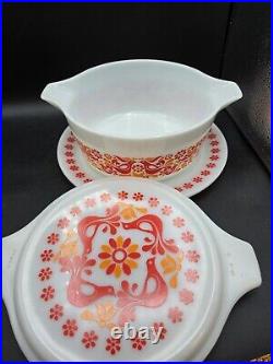 Pyrex Penn Dutch Friendship Promo 475-B Casserole, Lid 25-C & Underplate 795-3