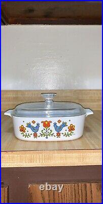 RARE Vintage corning ware with Glass lid 1.5 Qt (1975) 2 Blue Doves