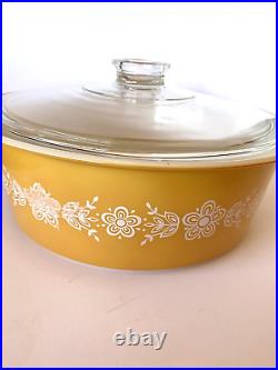 VINTAGE PYREX BIG BERTHA 4-QUART GOLD BUTTERFLY CASSEROLE with LID #664- 1970s