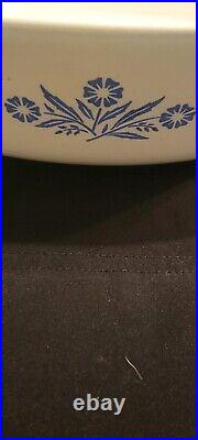 VINTAGE preloved CORNING WARE BLUE CORNFLOWER, P-4-B 1 1/2 QT. No Lid