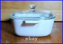 Vintage 1960s Corning Ware P-1 1/2-B 1 1/2 Qt. Blue Cornflower Casserole Dish