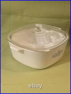 Vintage Corning Ware Blue Cornflower 2 1/2 Qt P-2 1/2-B with Lid, Made In USA