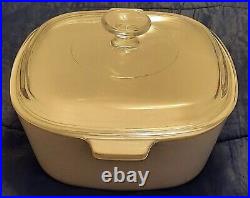 Vintage Corning Ware Blue Cornflower P-2 1/2- B Casserole Dish WithPyrex Lid A-9-C