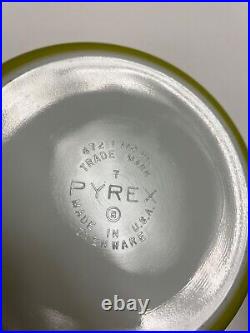 Vintage Pyrex Green Corning Ware 470.16