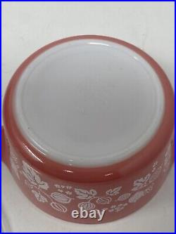 Vintage Pyrex Pink Gooseberry Set of 3 Casserole Dishes with Lids 471 472 473