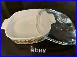 Vintage corning ware casserole dish 1970's style, excellent condition
